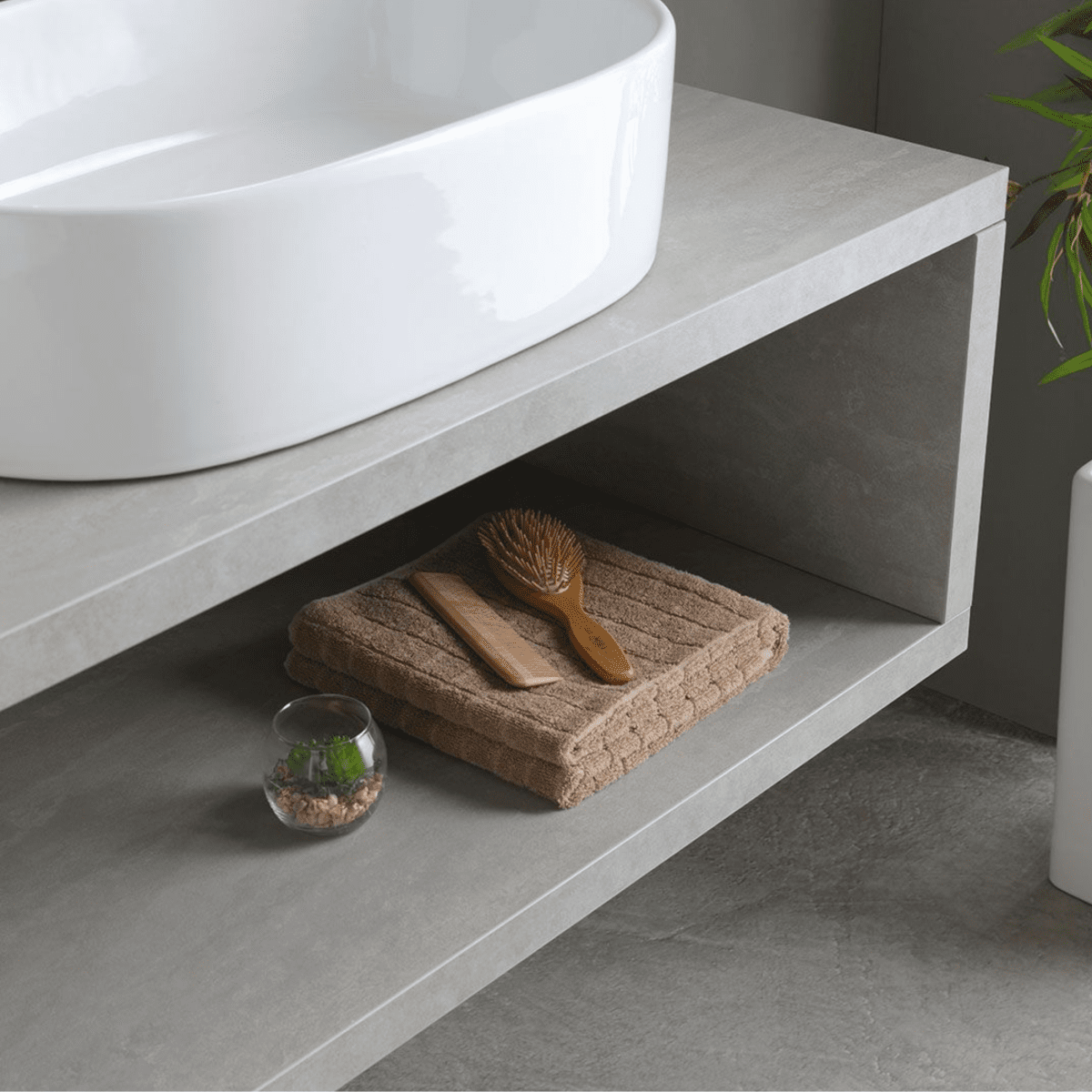 Mobile bagno sospeso grigio "Samos" 100 cm con lavabo in ceramica ovale e specchio semplice - MondoViro