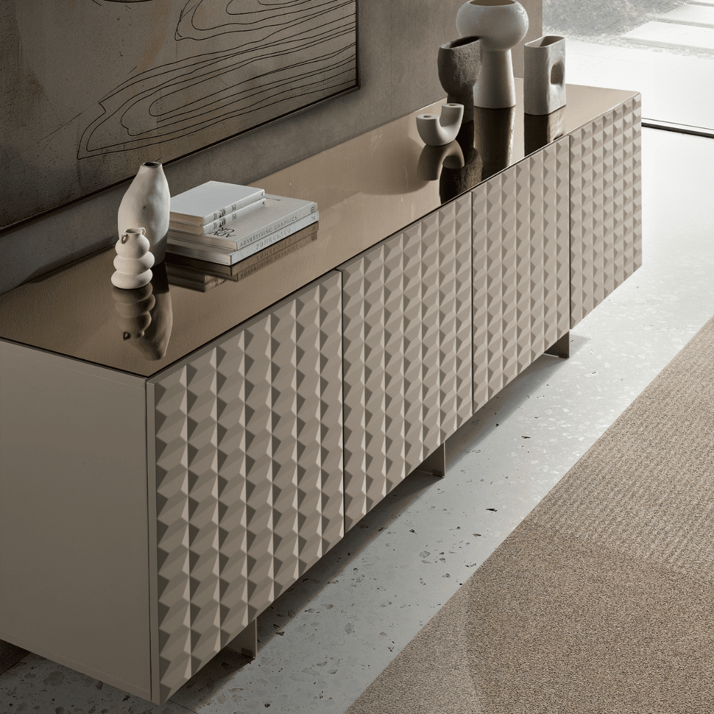 Madia da soggiorno tortora "Diamantum" con piede traverso in metallo e top in vetro specchiato bronzo - MondoViro