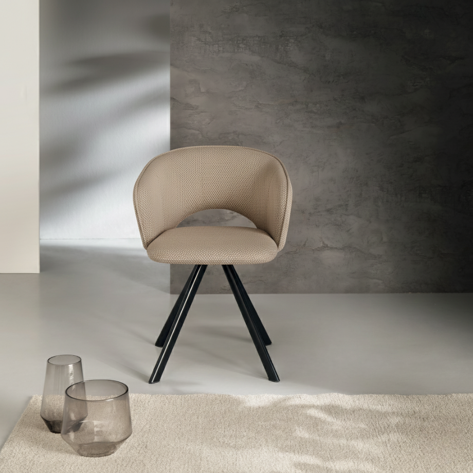 Set di sedie imbottite "Zeta" in tessuto con struttura in metallo cm 61x58 78h