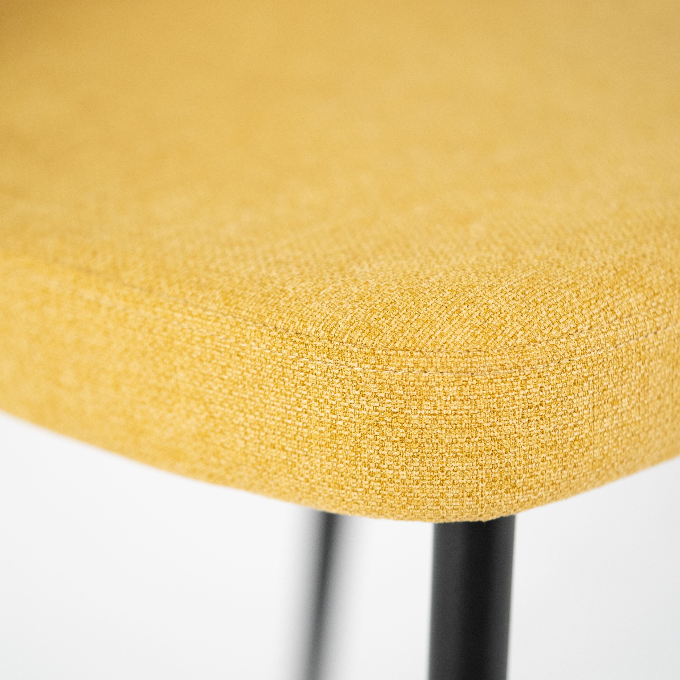 Set di sedie moderne in tessuto "Giglio" con gambe in metallo verniciato cm 46x55 85h