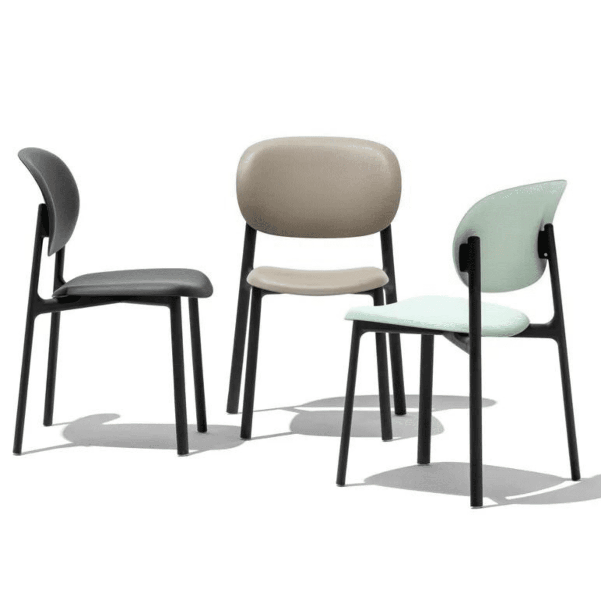 Sedia moderna da soggiorno "Zero" in polipropilene riciclato cm 53x53 82h - MondoViro