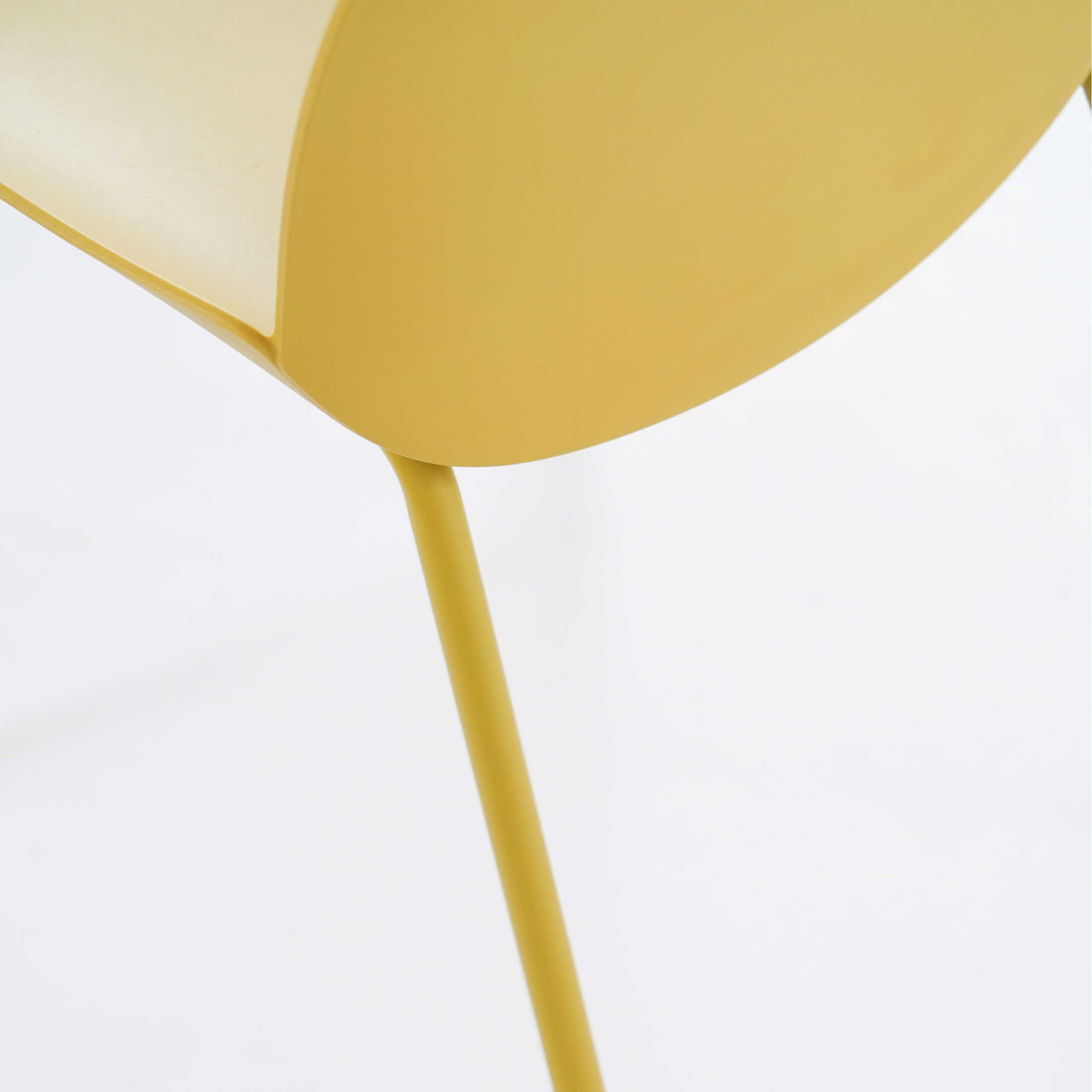 Set di sedie moderne in polipropilene "Azzurra" con struttura in metallo verniciato da soggiorno