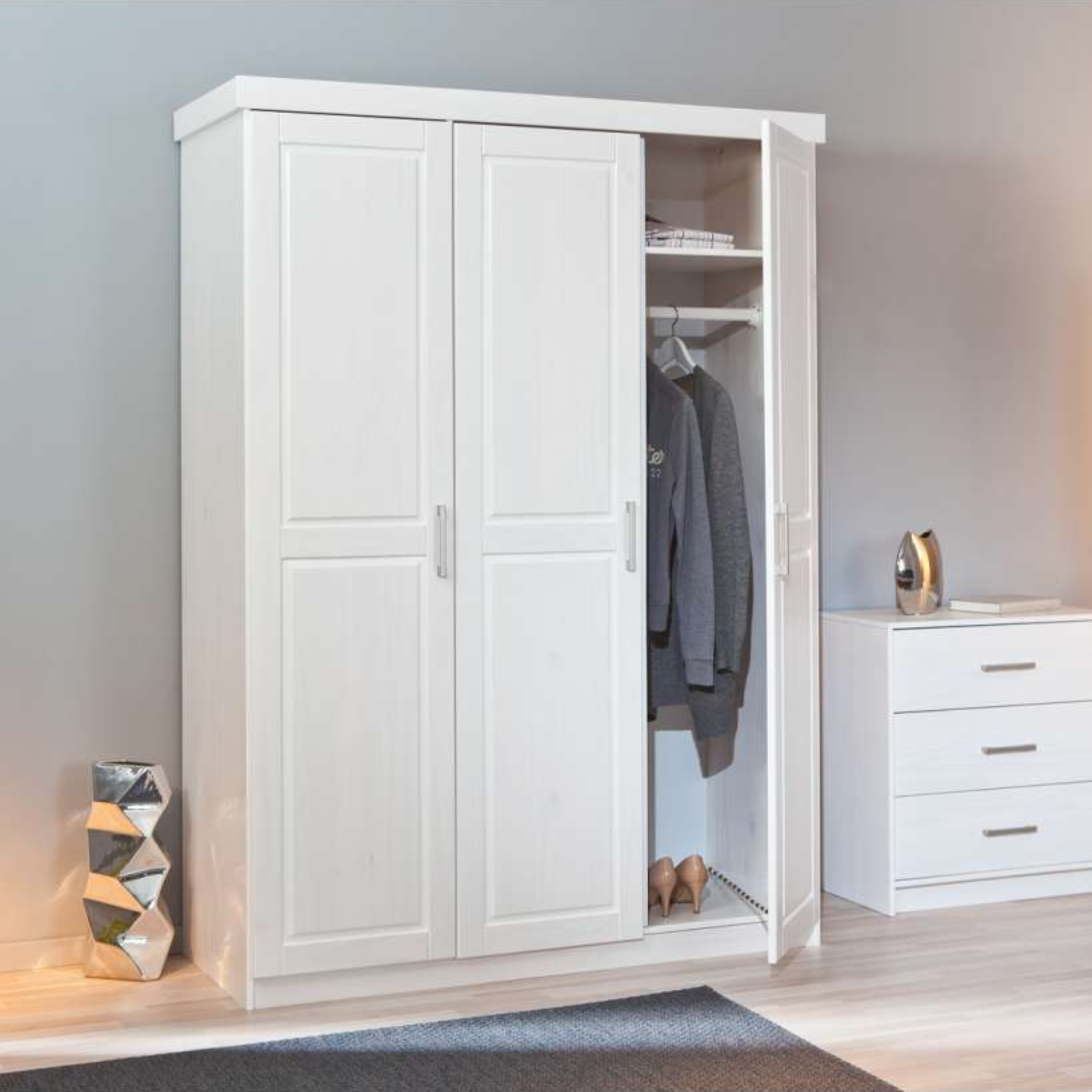 Armadio 3 ante in legno "Bama" appendiabiti per camere da letto cm 140x55 190h