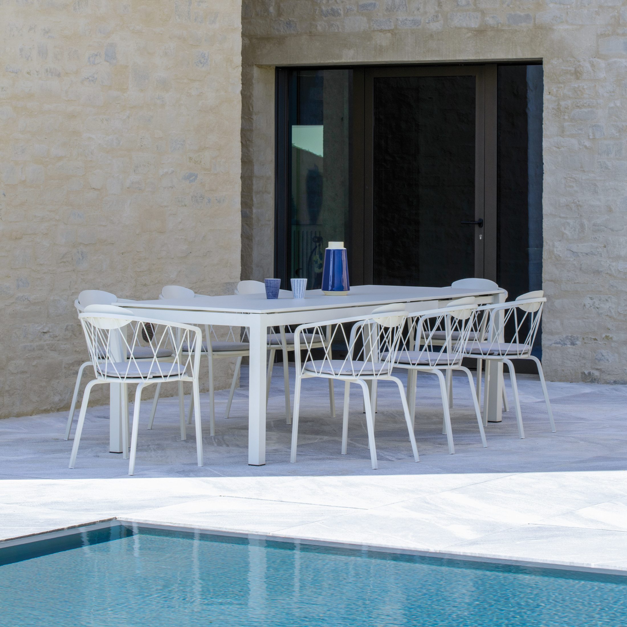 Tavolo allungabile in metallo verniciato "Extia" da giardino moderno