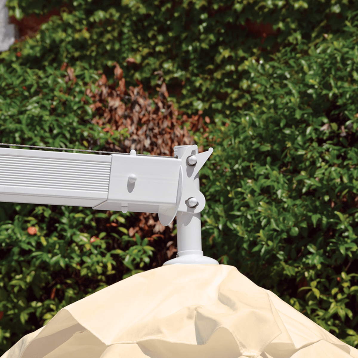 Ombrellone moderno "Deluxe Classic" fisso e palo laterale girevole - MondoViro