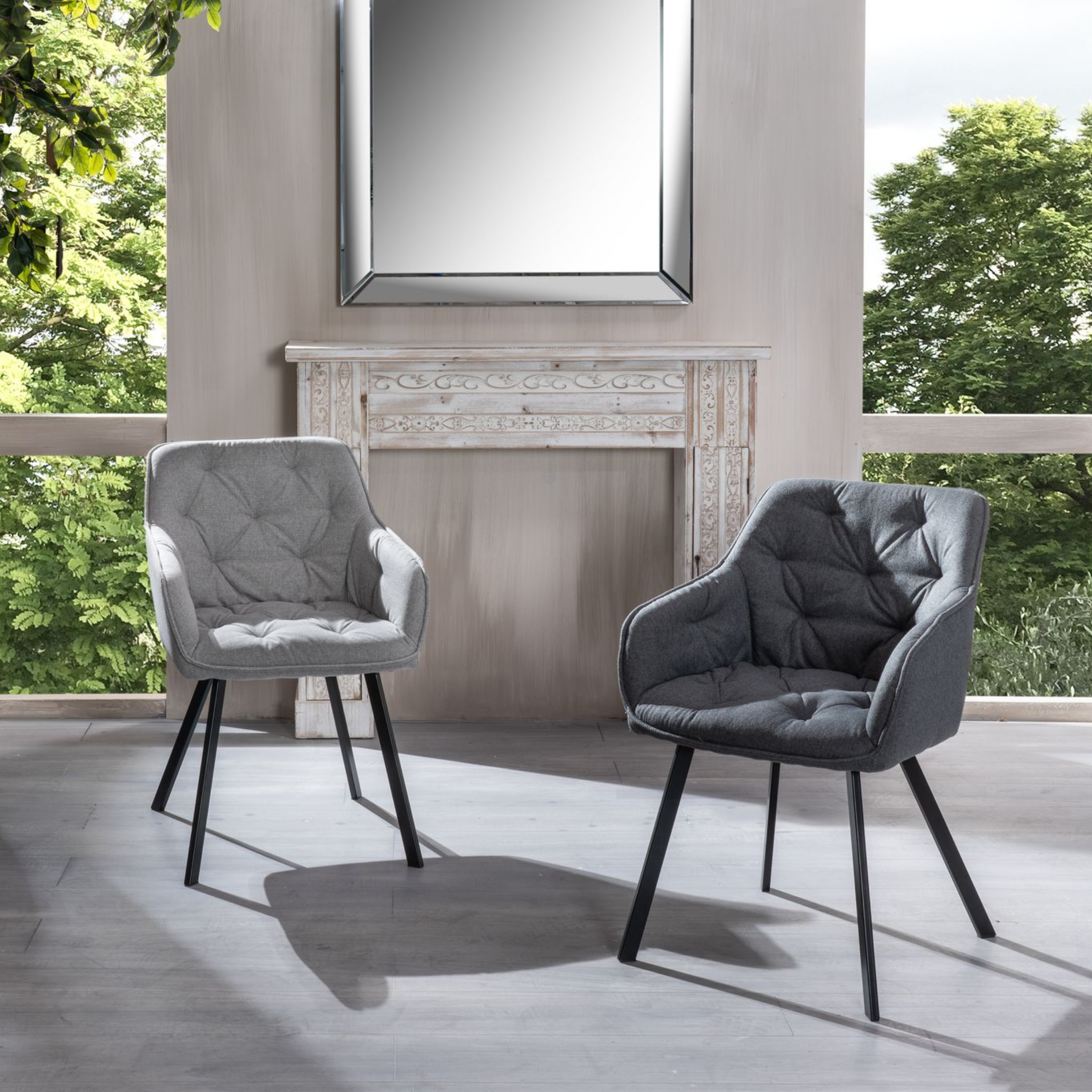 Set di sedie imbottite "Dalia" da soggiorno in tessuto gambe in metallo verniciato cm 55x60 79h