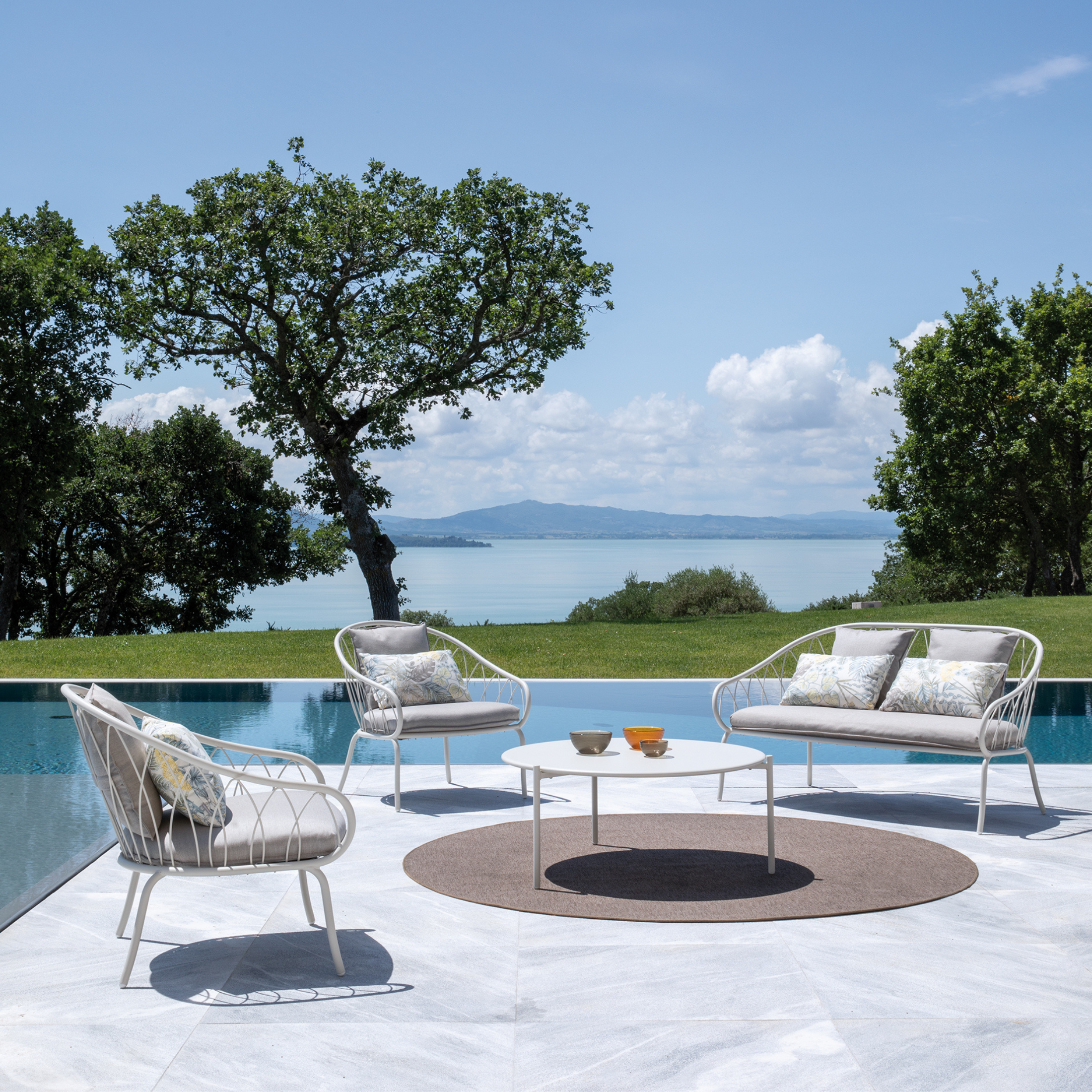 Divano da giardino in metallo "Flora" panca lounge impilabile cm 160x78 75h