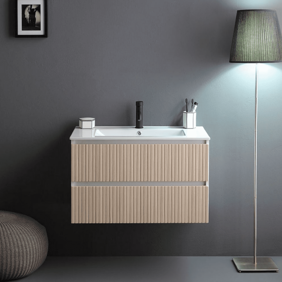 Mobile bagno "Santorini" sospeso 80 cm bianco e rovere con frontale cannettato e lavabo in ceramica - MondoViro
