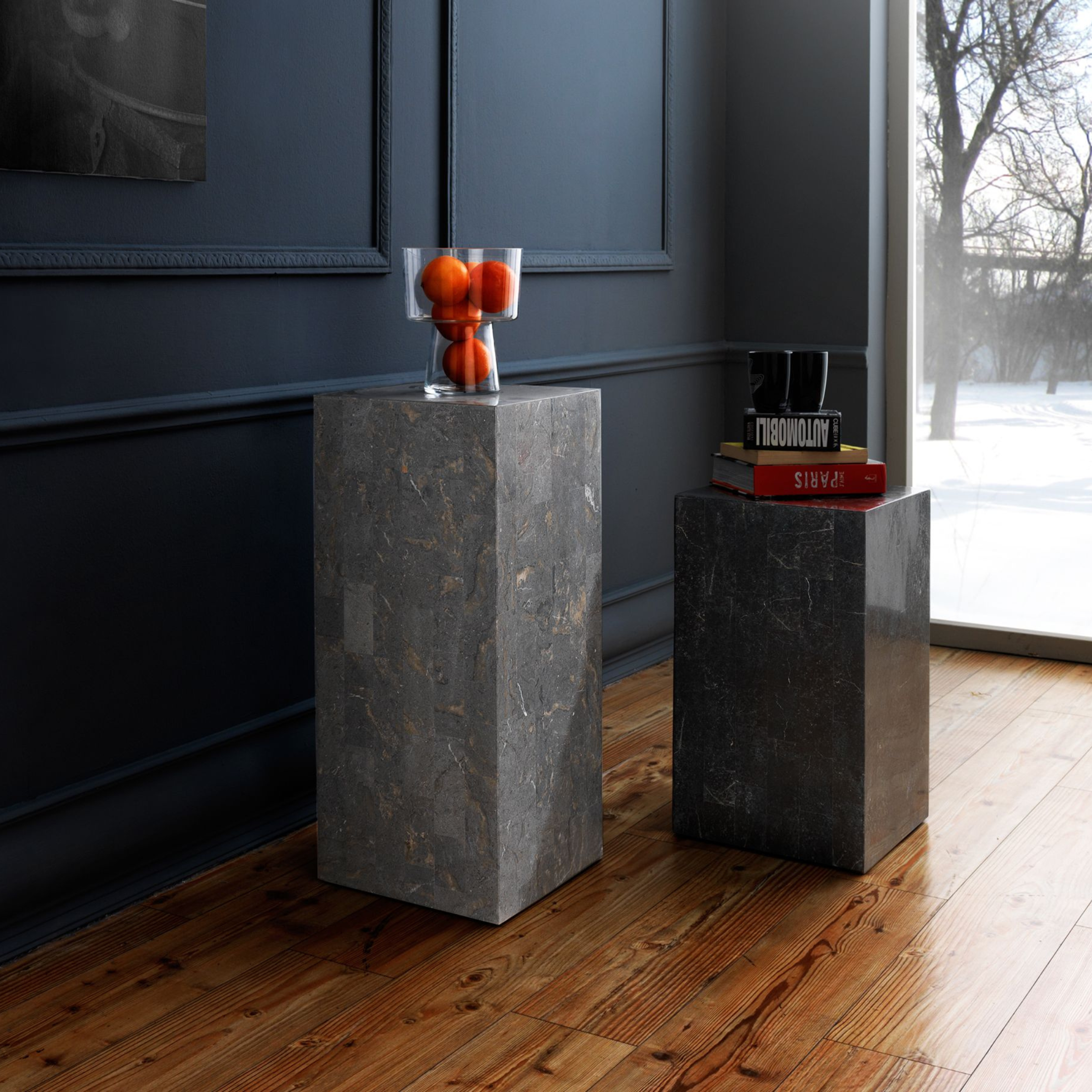 Colonna tavolino alto in pietra fossile "Dove" moderno cm 35x35 80h