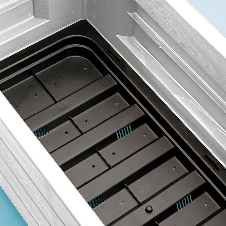 Fioriera bianca Natural Deluxe con pannello grigliato in rattan 100x43 h142