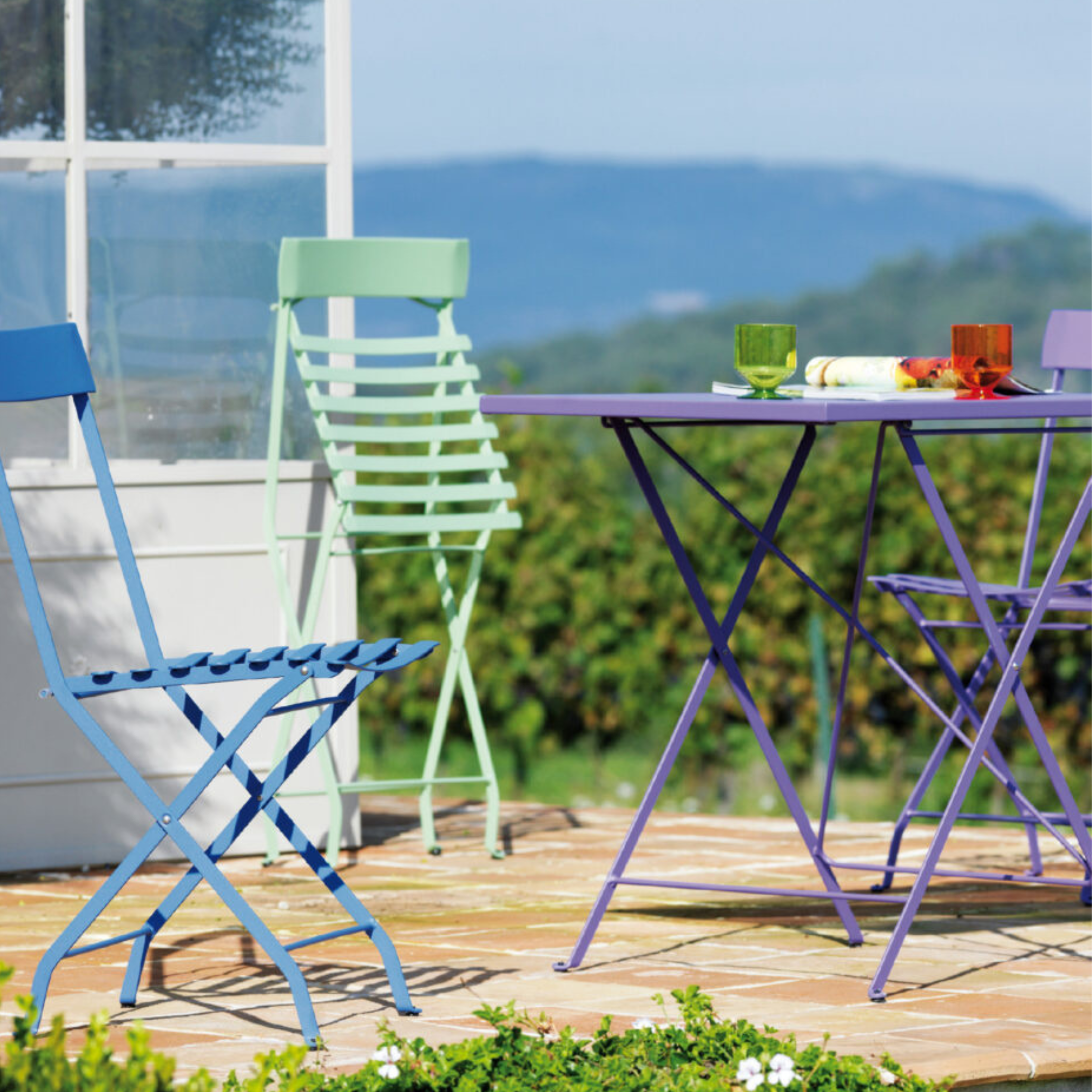 Tavolo quadrato pieghevole "Step" in metallo zincato per giardino h 75 cm