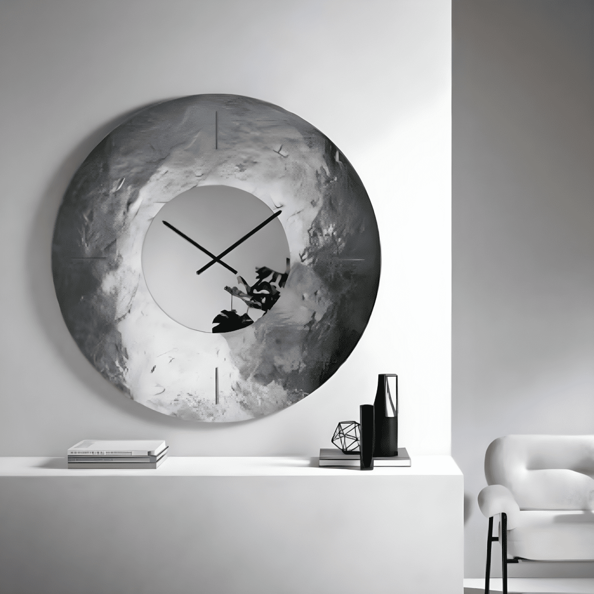 Orologio a parete "Kronis" in vetro fuso martellato retroargentato con inserto specchiato e numeri incisi a macchina - MondoViro