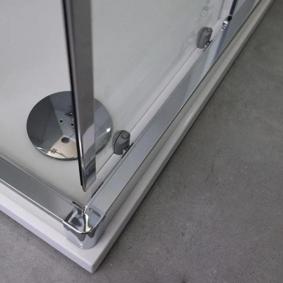 Box doccia moderno con profilo piatto "Ferrara Two" in vetro temperato e alluminio - MondoViro