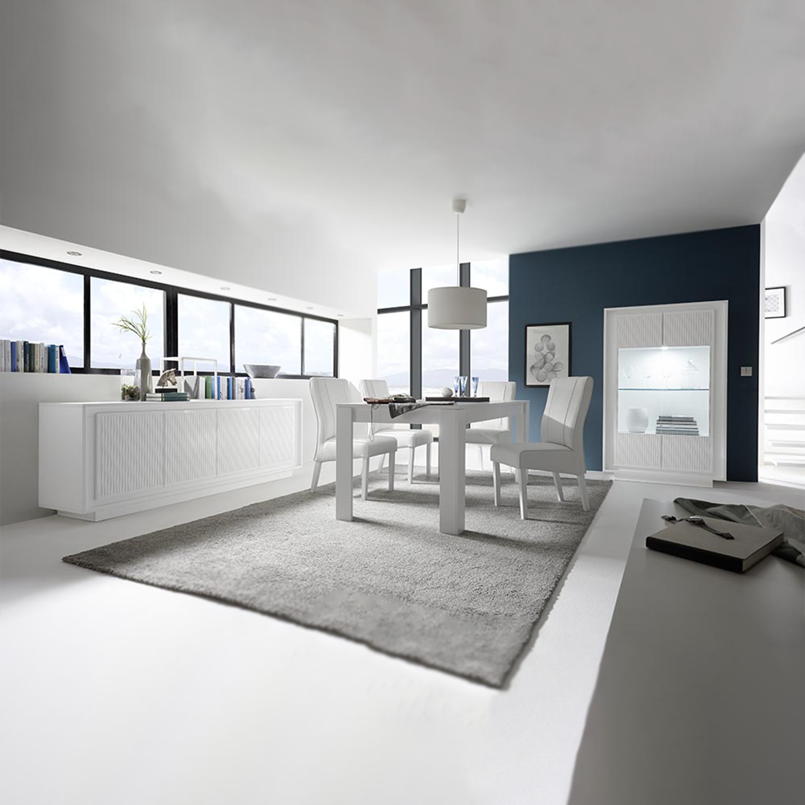 Tavolo da pranzo allungabile "Sky" in legno bianco opaco cm 137/185x90 79h