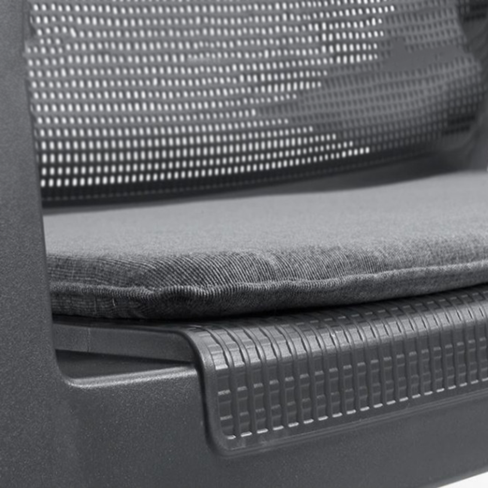 Salotto da giardino in resina "Emily" graphite divano + 2 poltrone + tavolino con cuscini