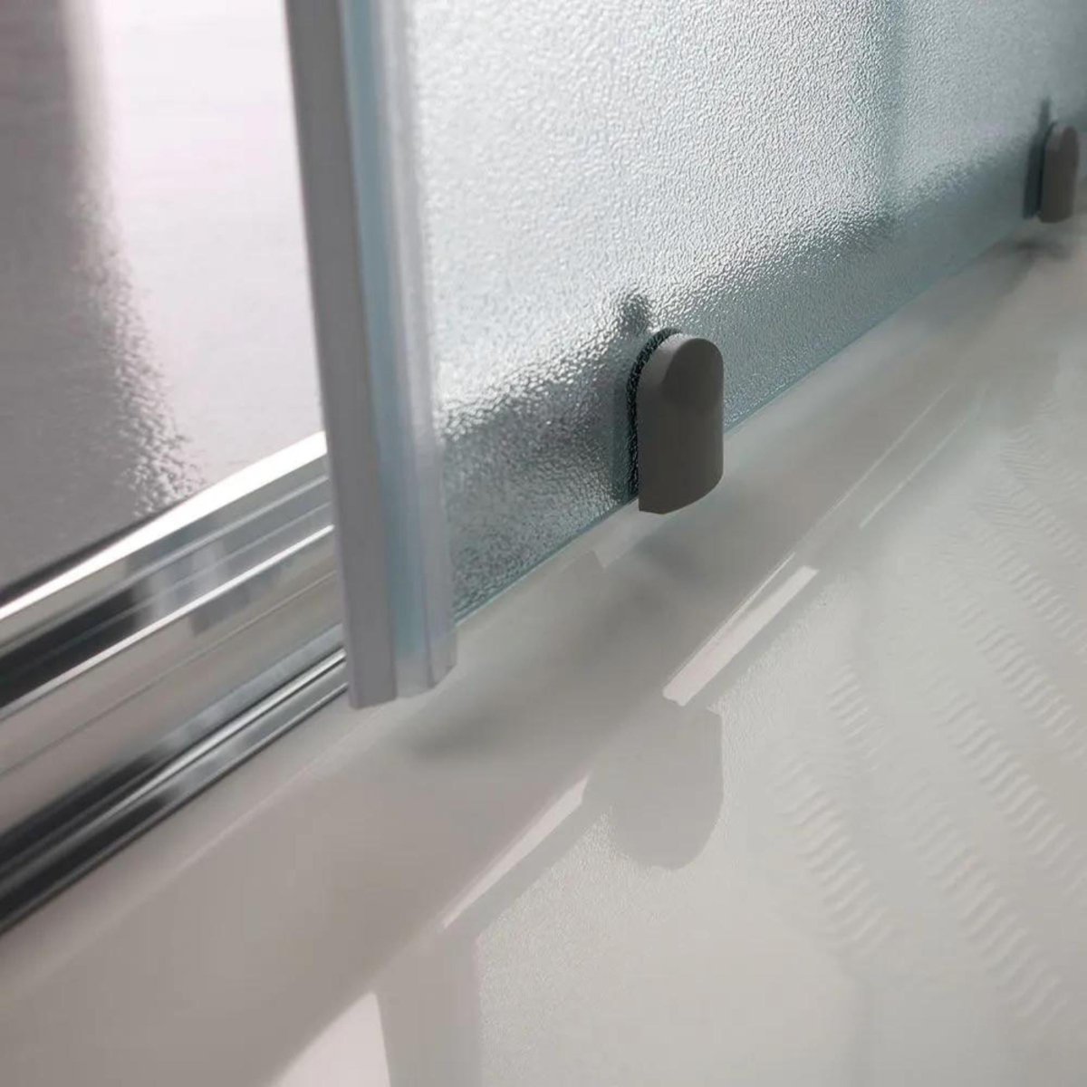 Box doccia quadrato con ante scorrevoli "Genova Two" in vetro temperato opaco h 185 cm - MondoViro