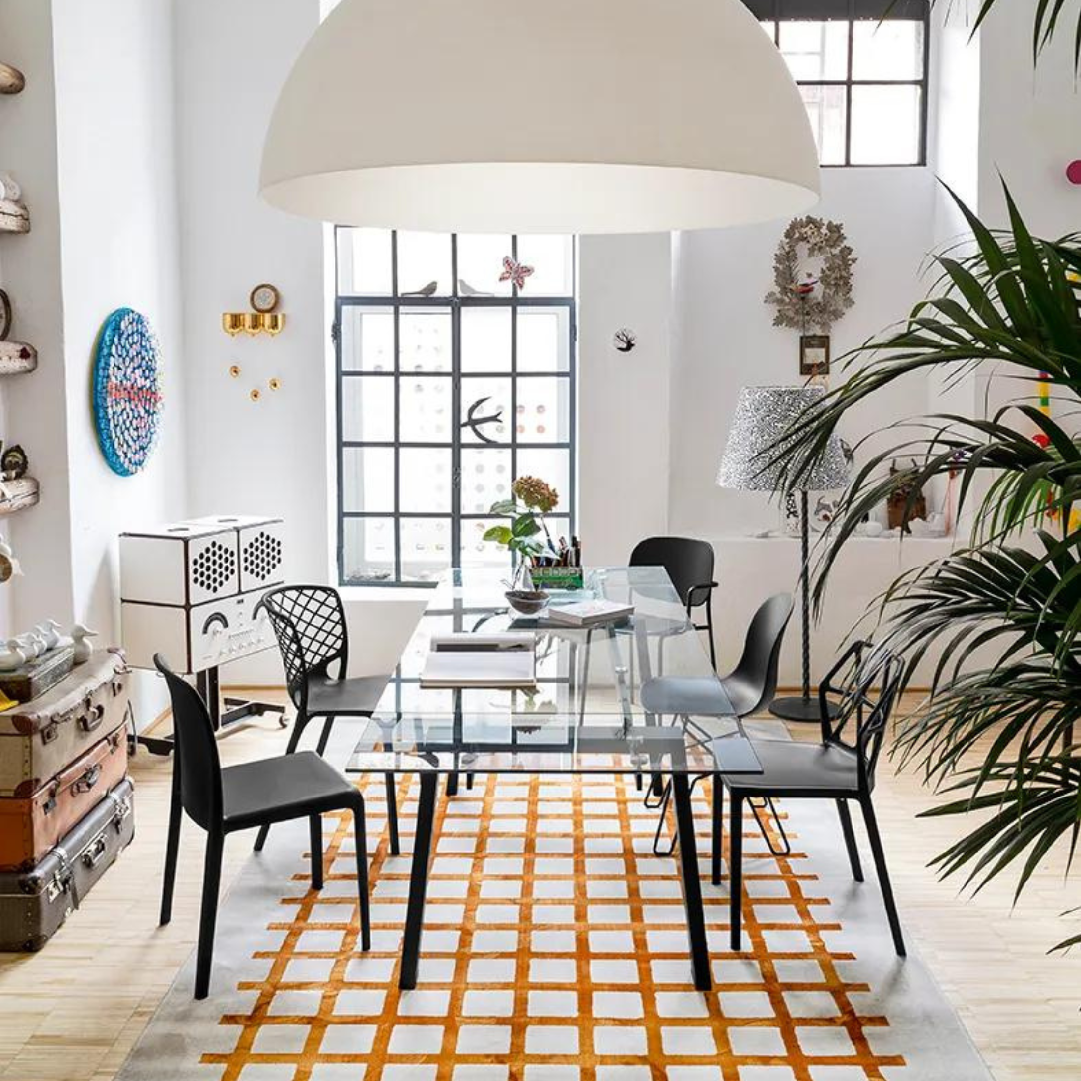 Set di sedie impilabili in polipropilene "Bayo" per esterno ed interno cm 54x52 81h