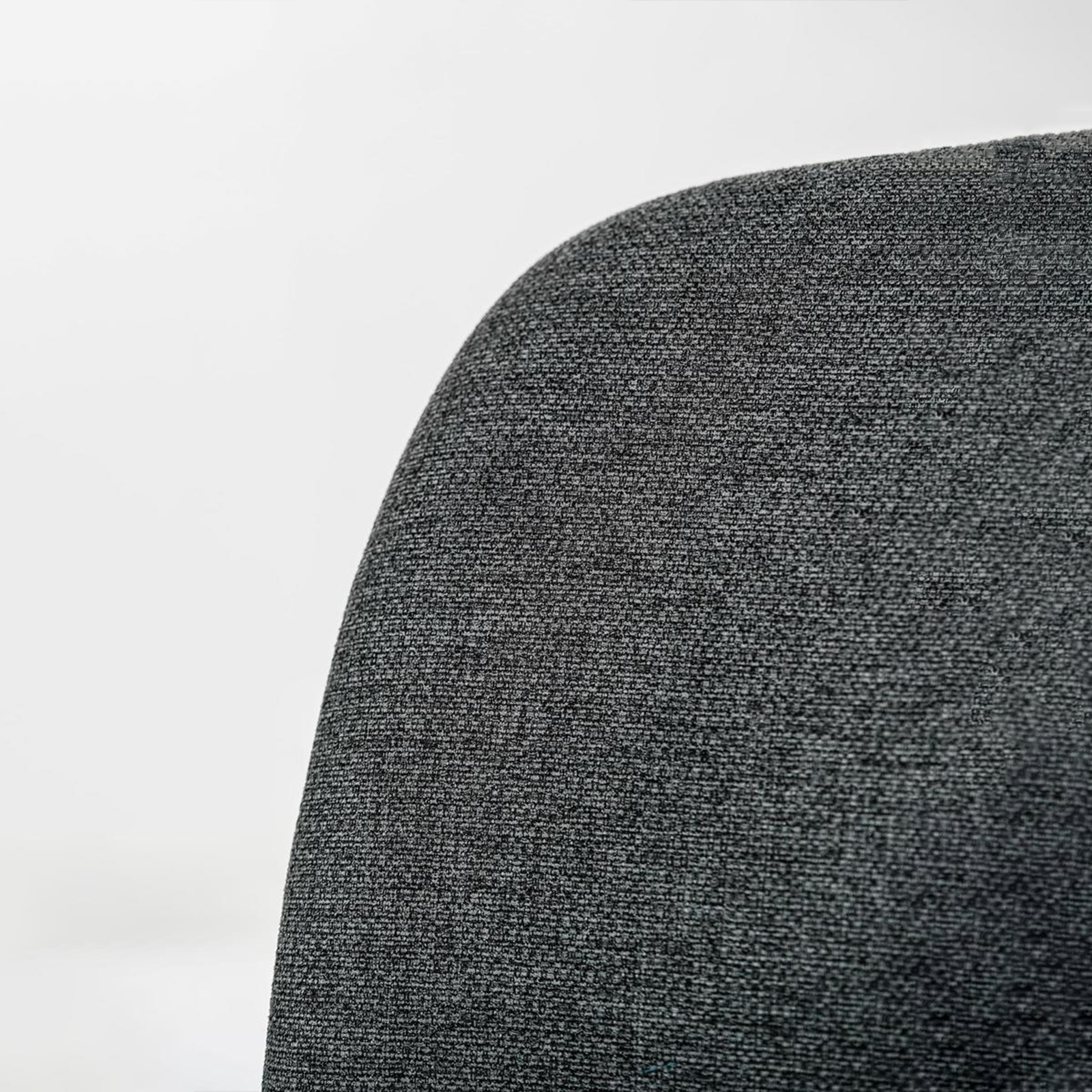 Set di sedie da pranzo in tessuto "Sami" con gambe in metallo verniciato eleganti moderne