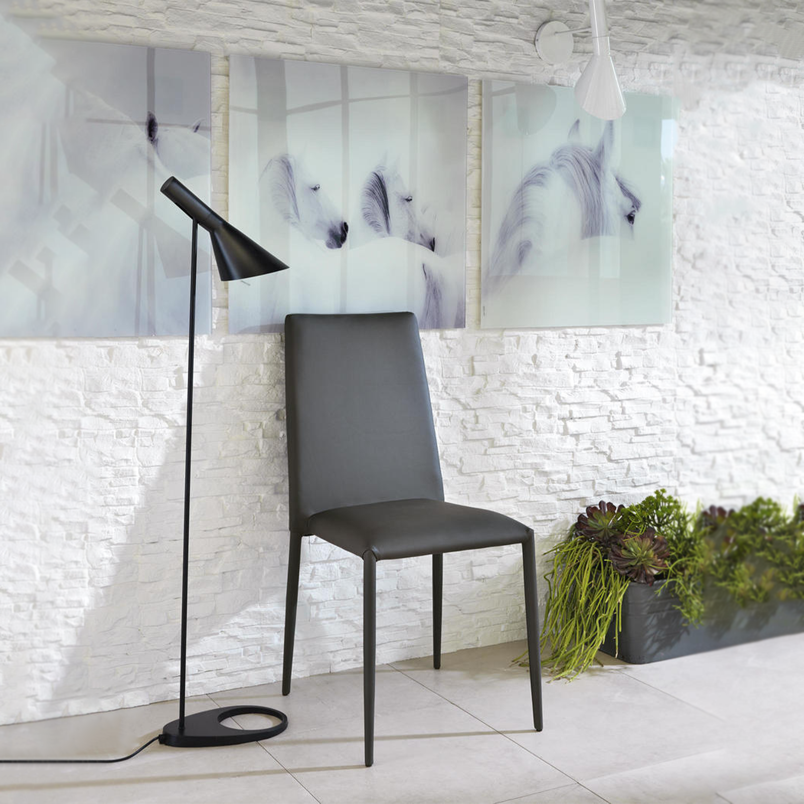 Set di sedie imbottite "Lavanda" moderne in similpelle da soggiorno impilabili cm 42x40 96h