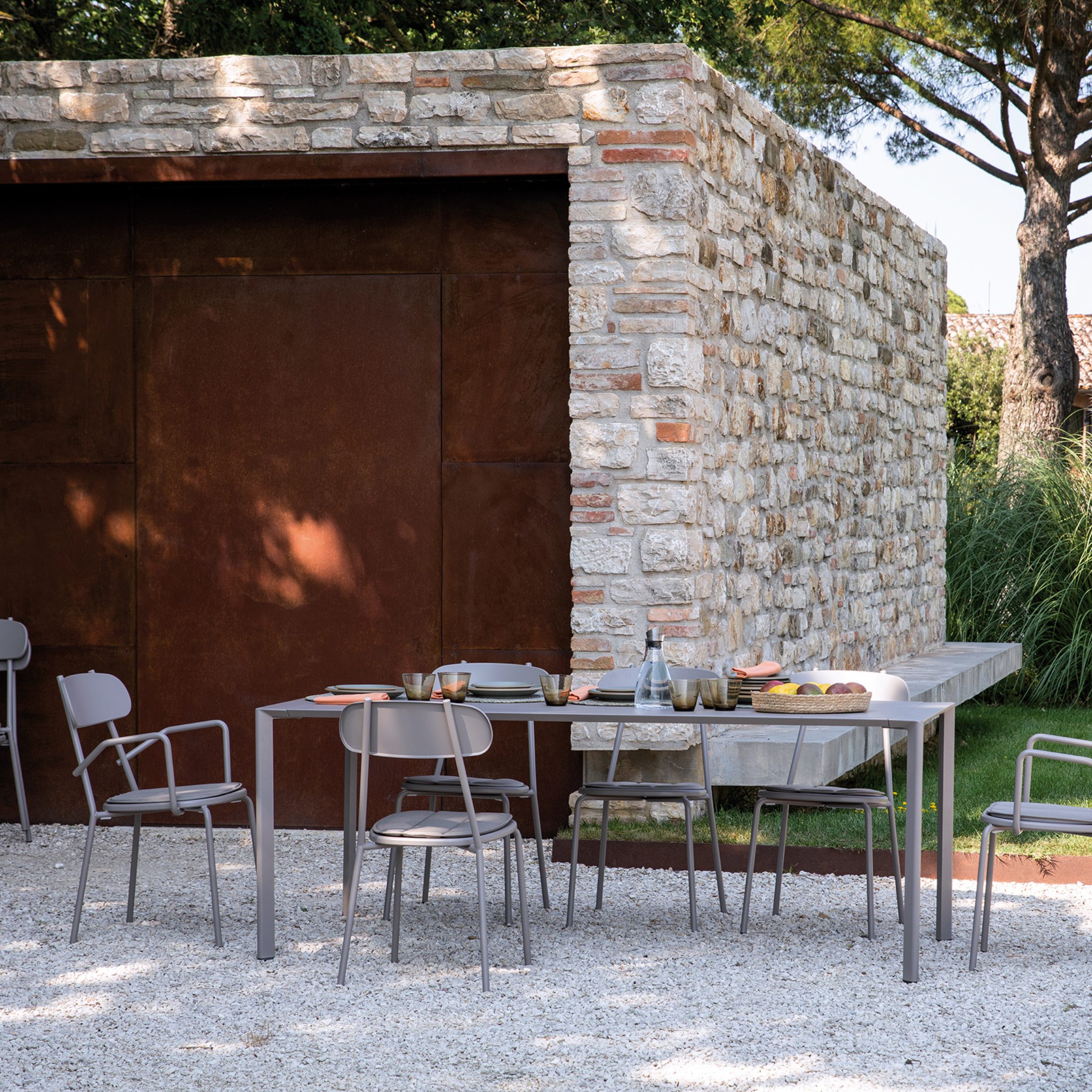 Set di sedie da giardino "Fox" impilabili in metallo verniciato cm 45x53 84h