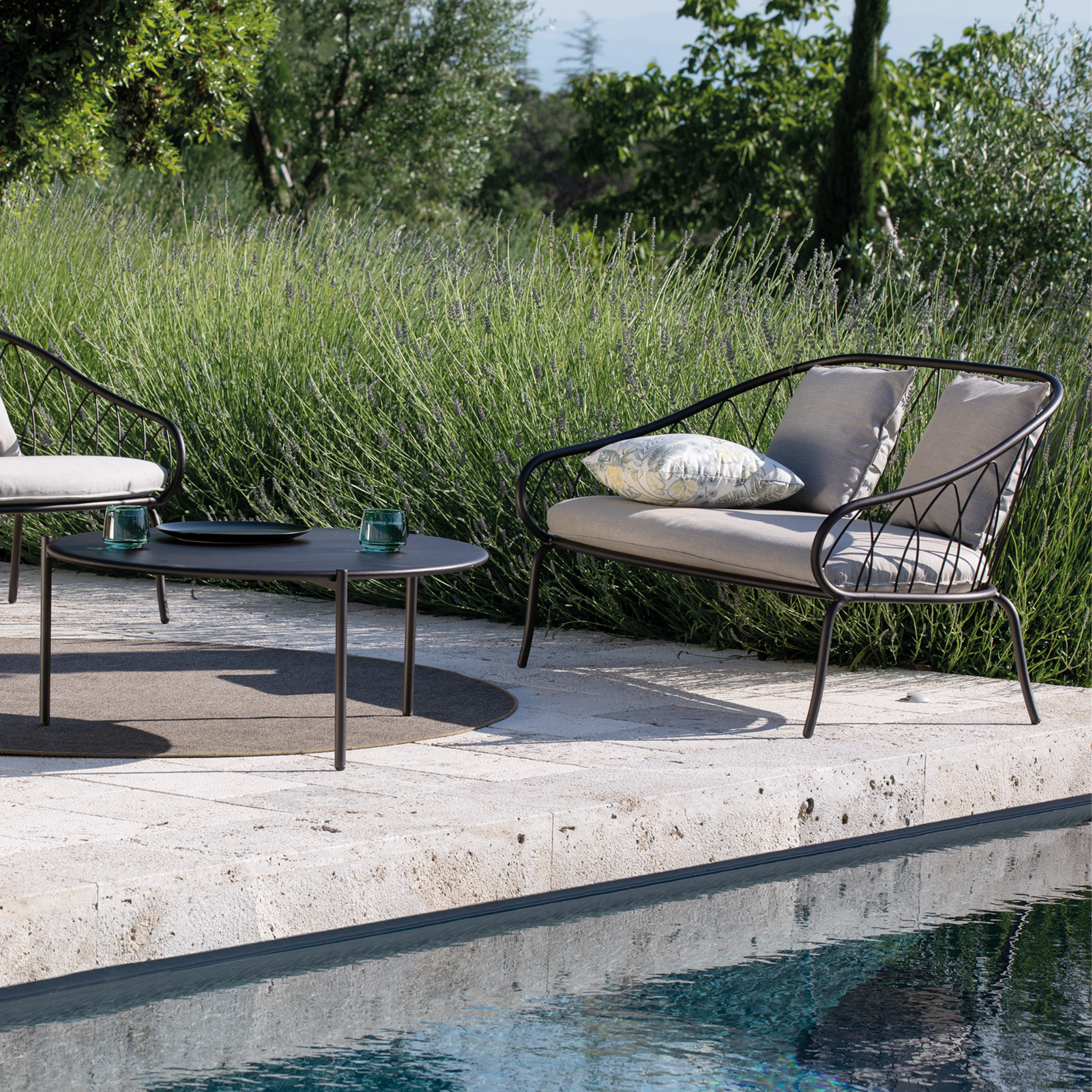 Divano da giardino in metallo "Flora" panca lounge impilabile cm 160x78 75h