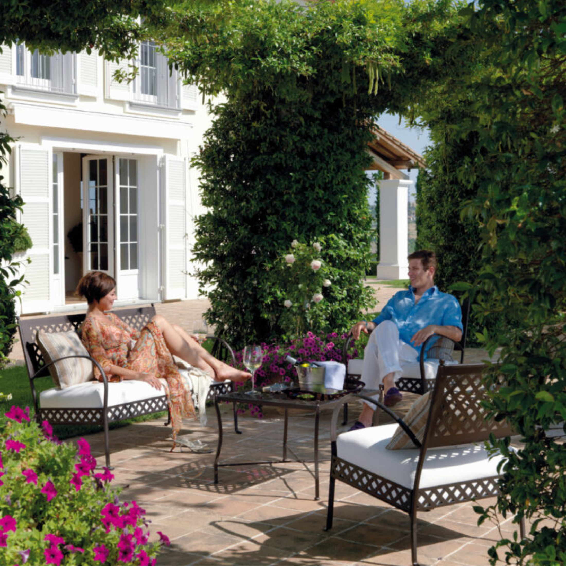 Tavolo basso in metallo "Springtime" tavolino da caffè per giardino cm 64x64 49h