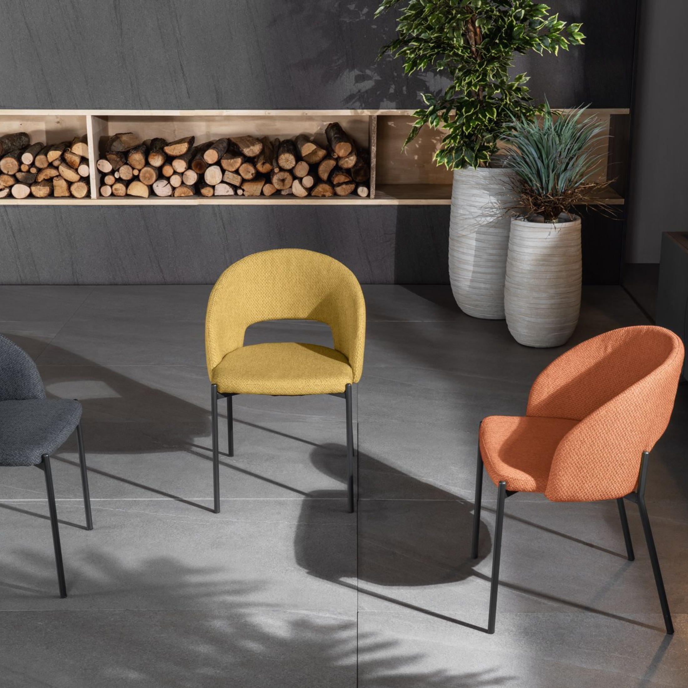 Set di sedie moderne imbottite "Erica" da pranzo in tessuto cm 56x52 78,5h