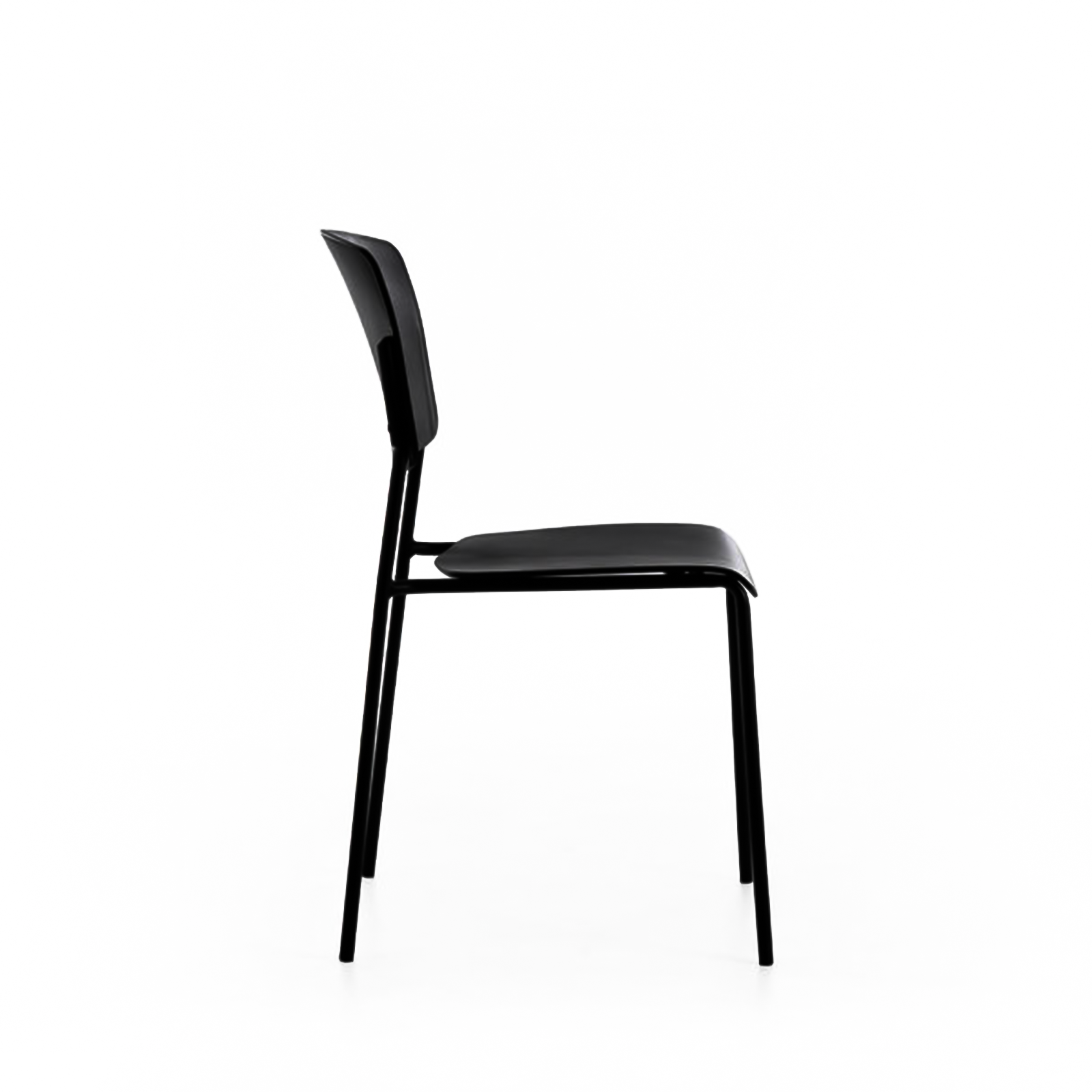 Set di sedie moderne in polipropilene "Giada" impilabili con gambe in metallo verniciato