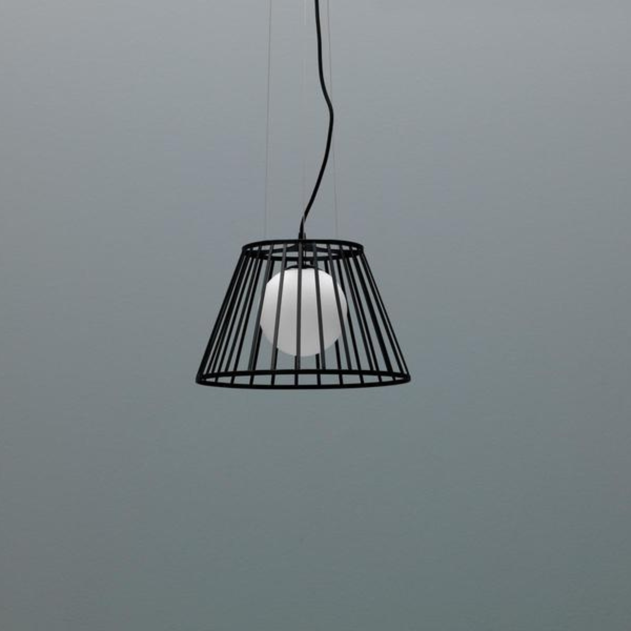 Lampada a sospensione in metallo nero "Antares" cavo regolabile cm 35x35 120h