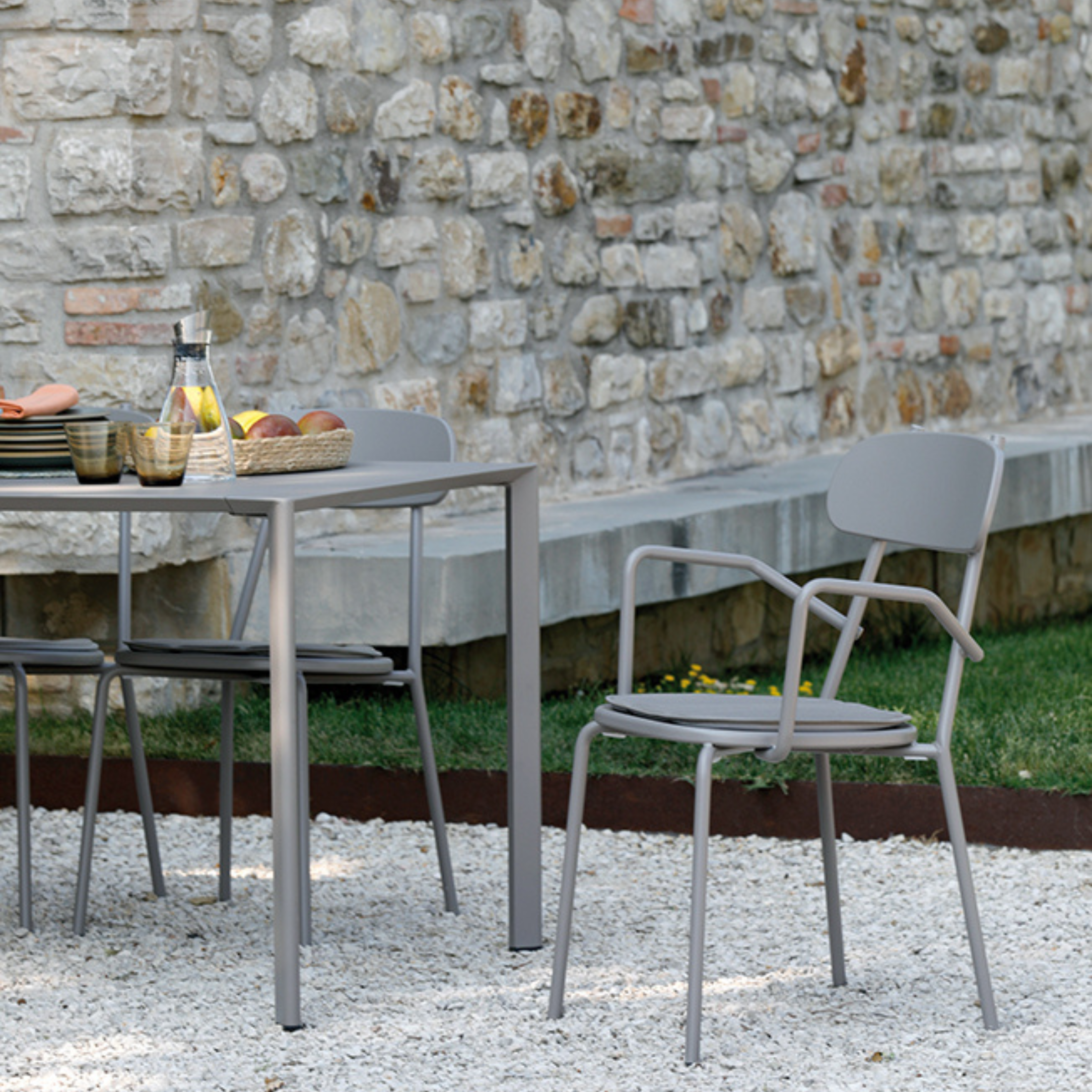 Set di sedie da giardino "Fox" impilabili in metallo verniciato cm 45x53 84h