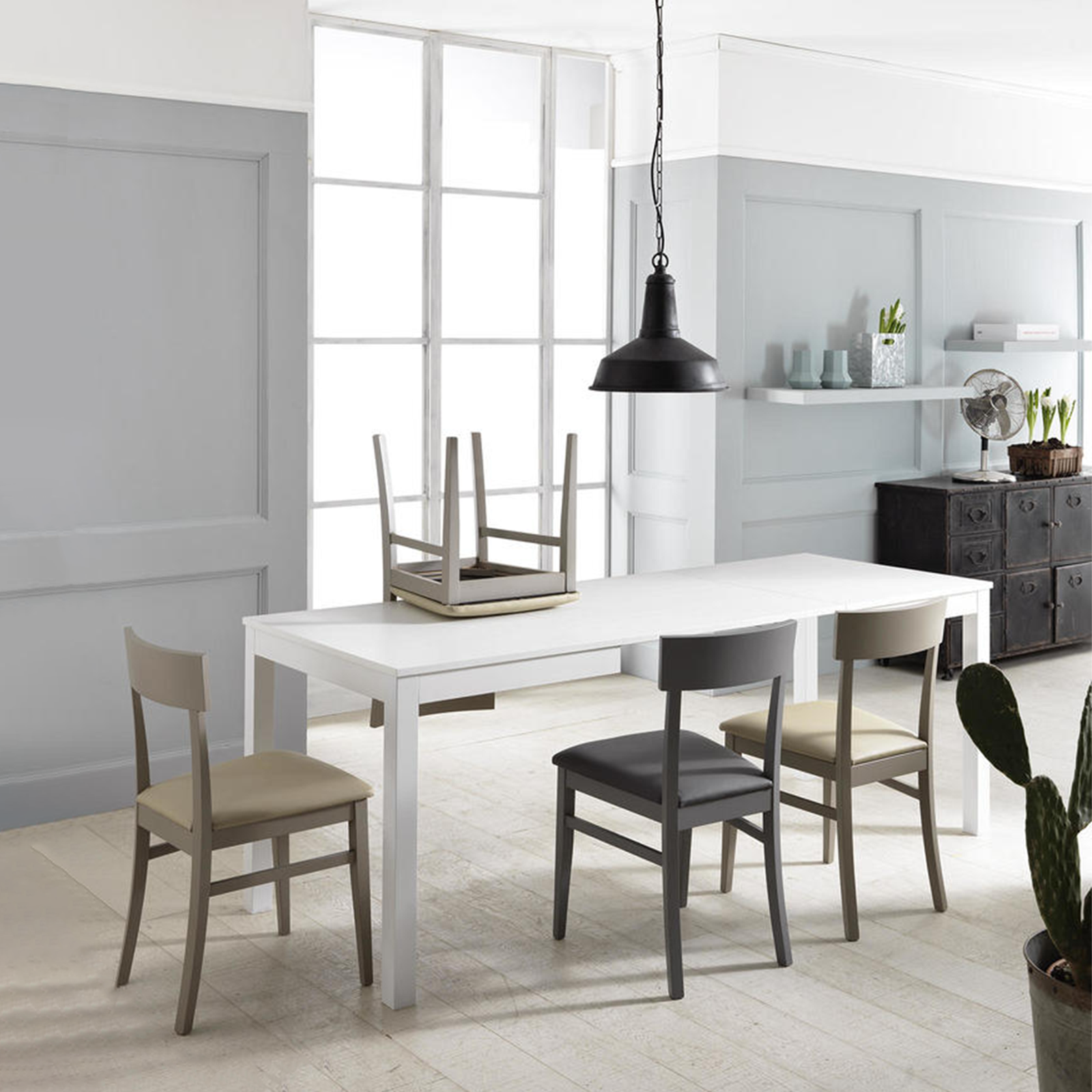 Tavolo allungabile "Creta" piano melaminico gambe in legno massello cm 130/210x80 76h