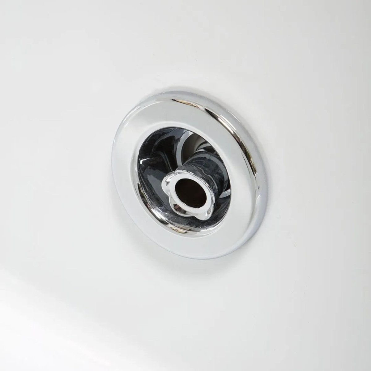 Vasca da bagno idromassaggio "Agata" incassata tra 3 muri in acrilico cm 170x75 56h - MondoViro