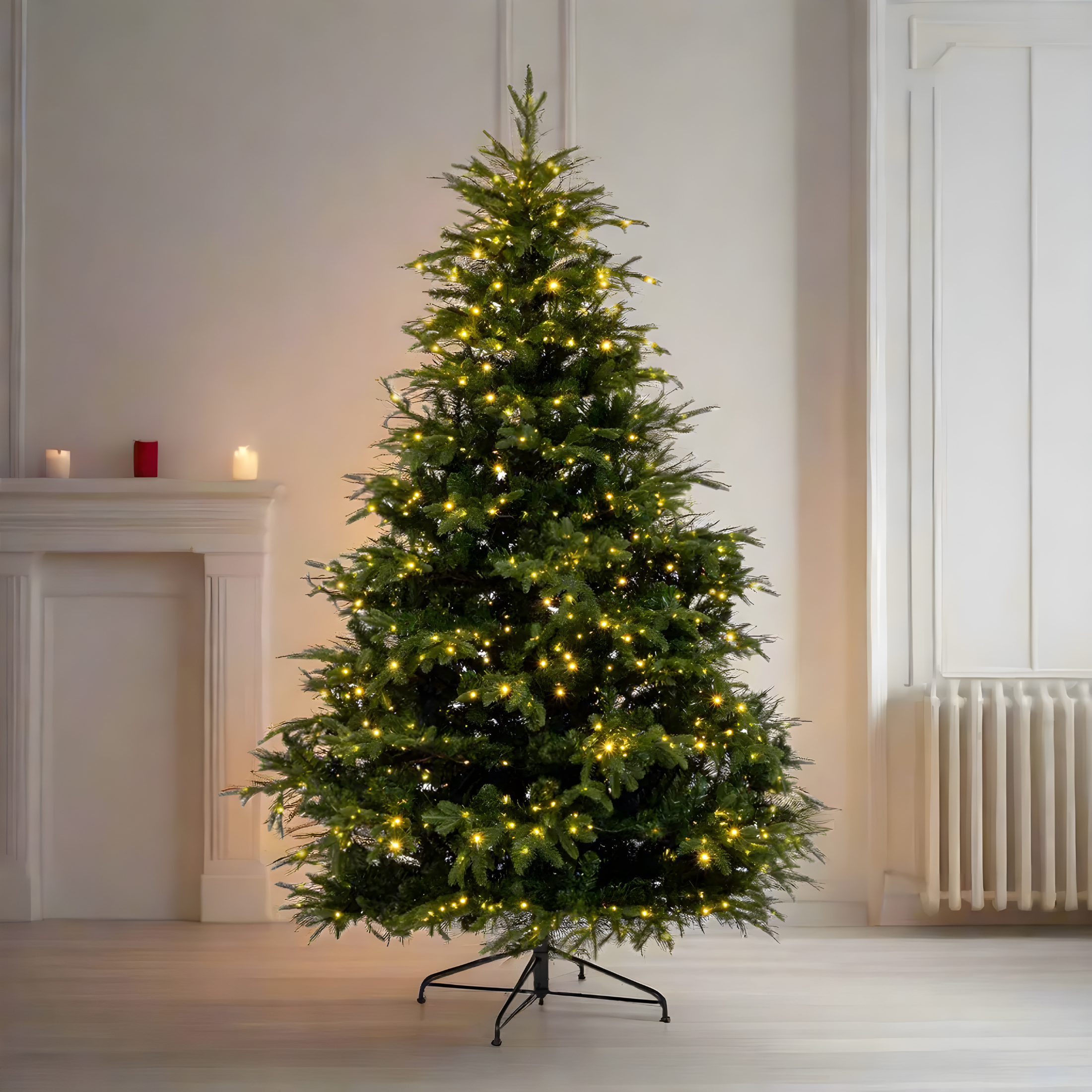 Albero di natale con Micro Led Incorporati "Aurora" 80% PE Effetto Real Touch