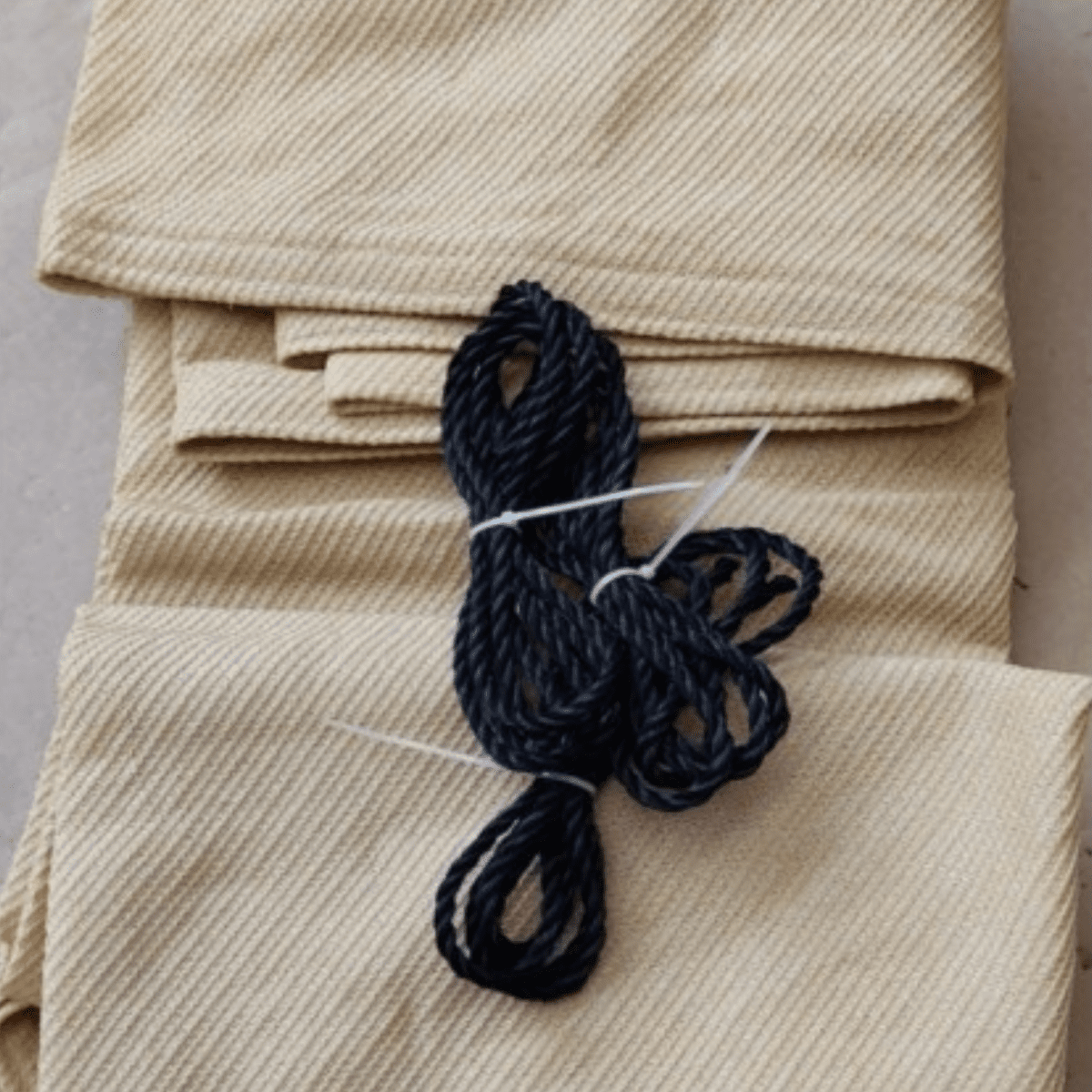 Vela triangolare ombreggiante color beige cm 360x360x360 - MondoViro