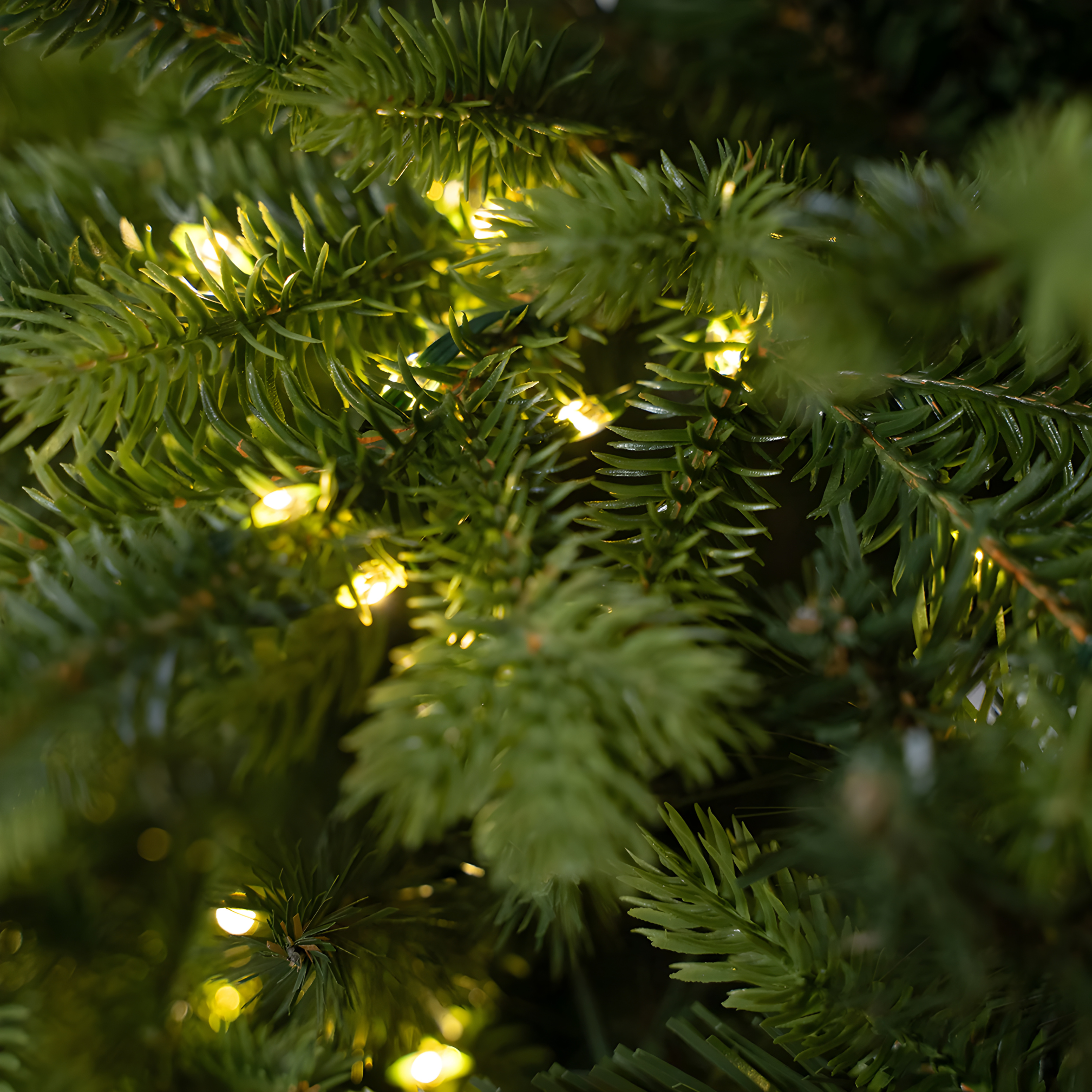 Albero di Natale con Led e tronco "Italia" moderno in PE effetto Real Touch
