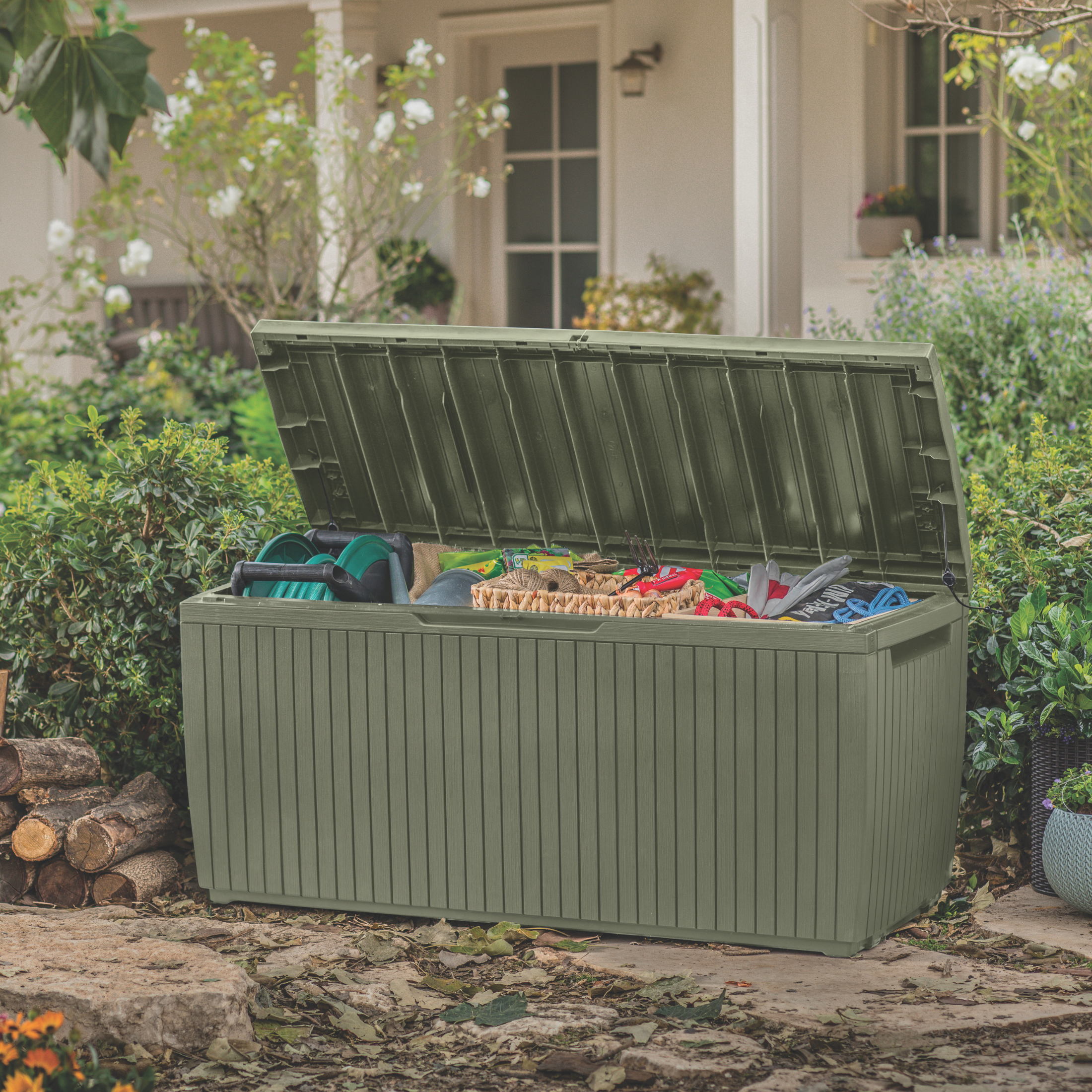 Cassapanca con ruote in resina multiuso  "Coral" cm 123x53,5 57h