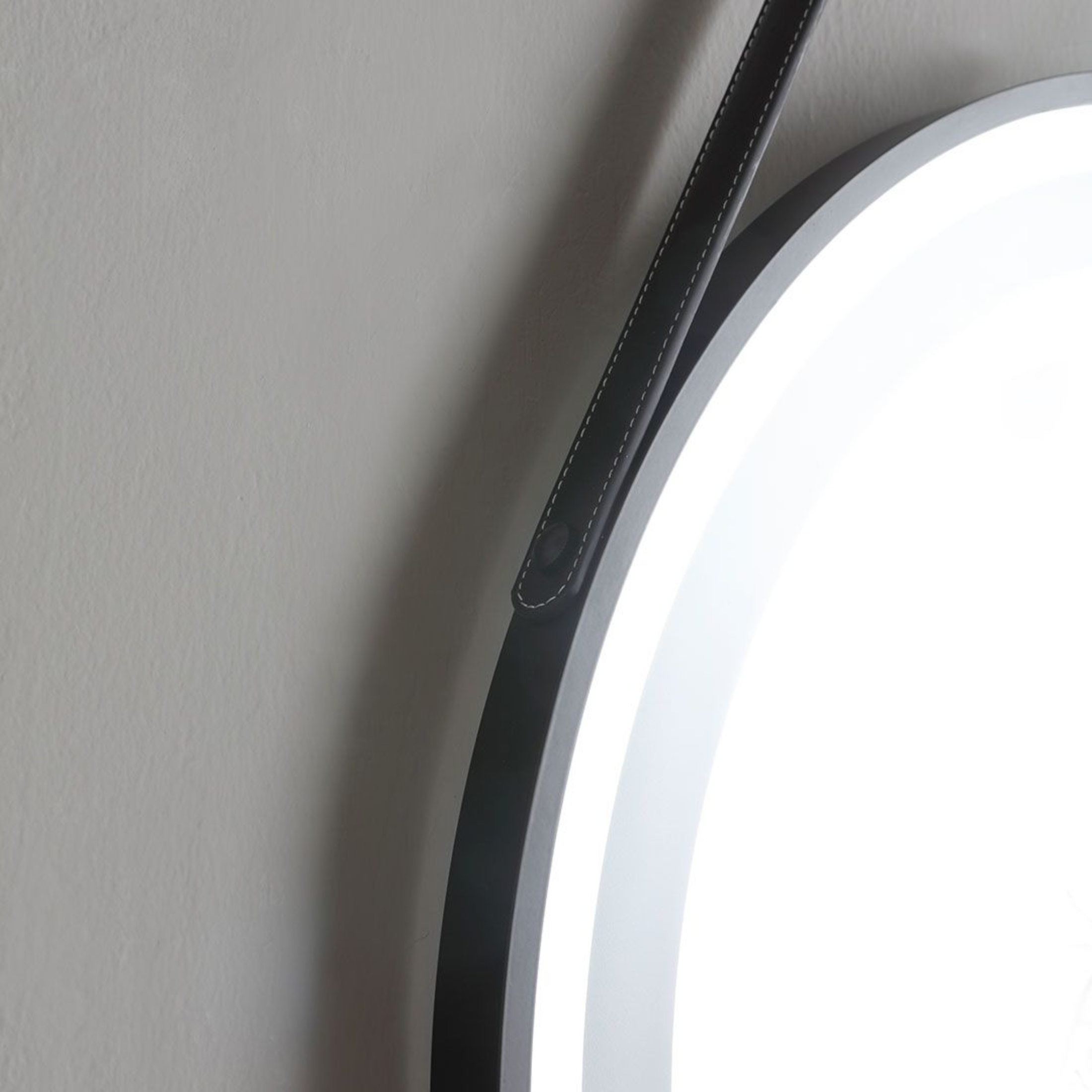 Mobile bagno sospeso grigio "Monaco" 80 cm con lavabo da appoggio nero opaco ovale e specchio tondo a led