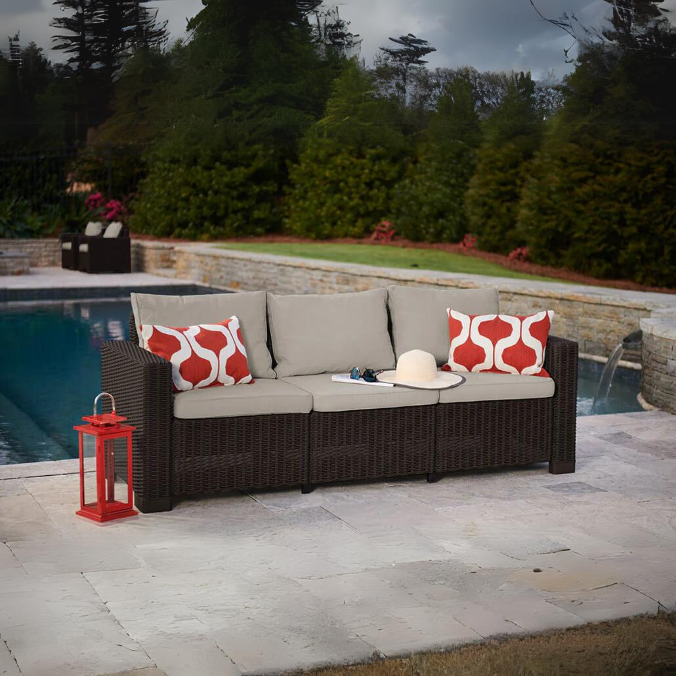 Divano 3 posti da giardino "California" in resina effetto rattan con cuscini cm 198x68 71,5h