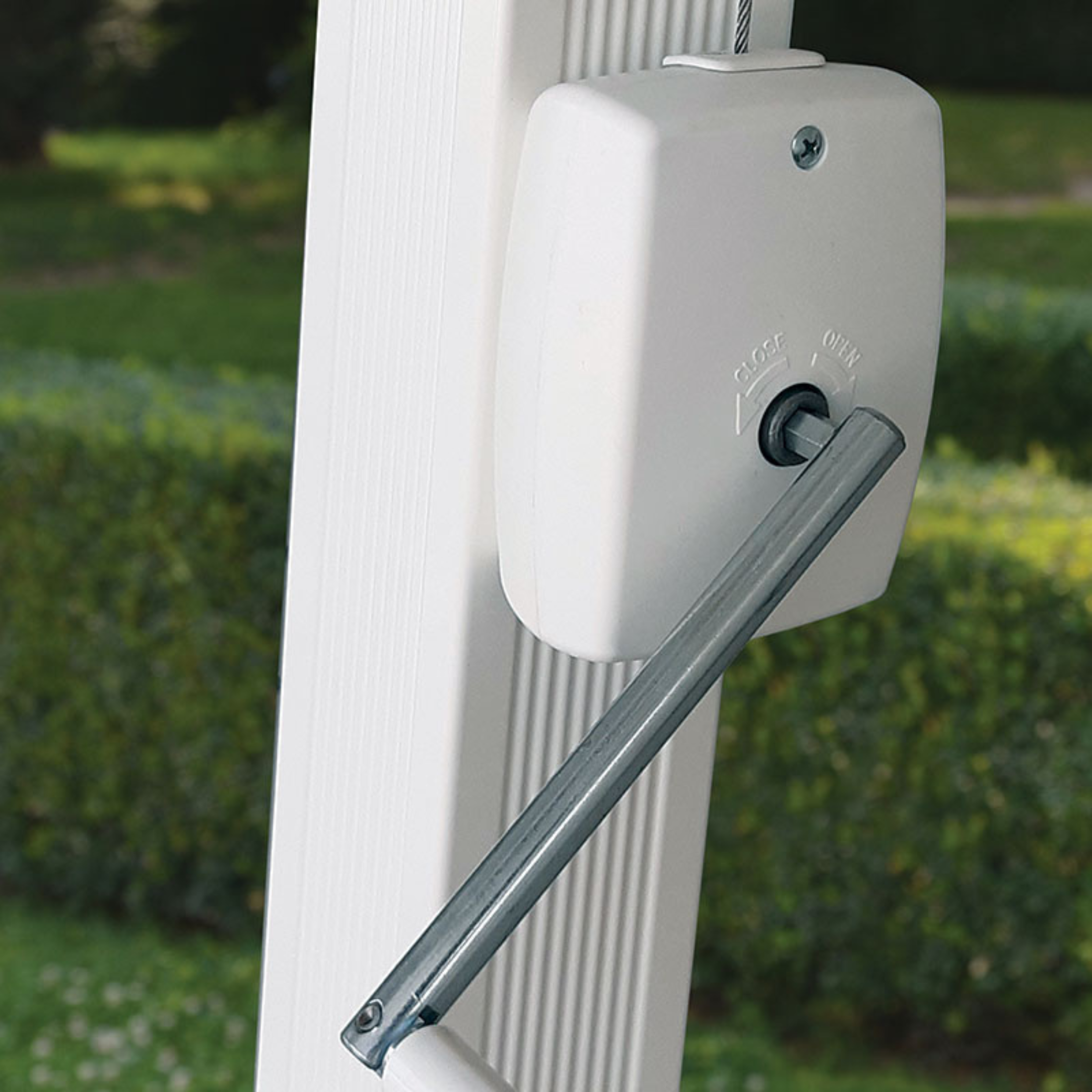 Ombrellone moderno da giardino bianco "Diffusion Classic" fisso e palo laterale girevole