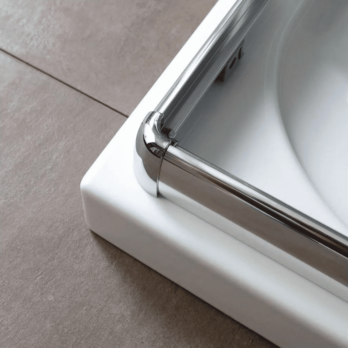 Box doccia angolare scorrevole "Lima" in cristallo e alluminio cromato h 185 cm - MondoViro