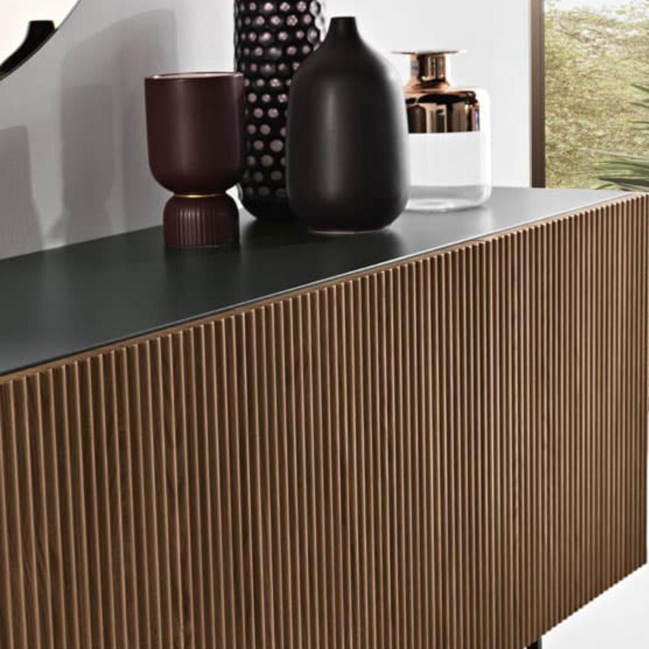 Madia moderna già assemblata "Marina" 3 ante in legno laccato con 2 piedini cm 180x50 80h