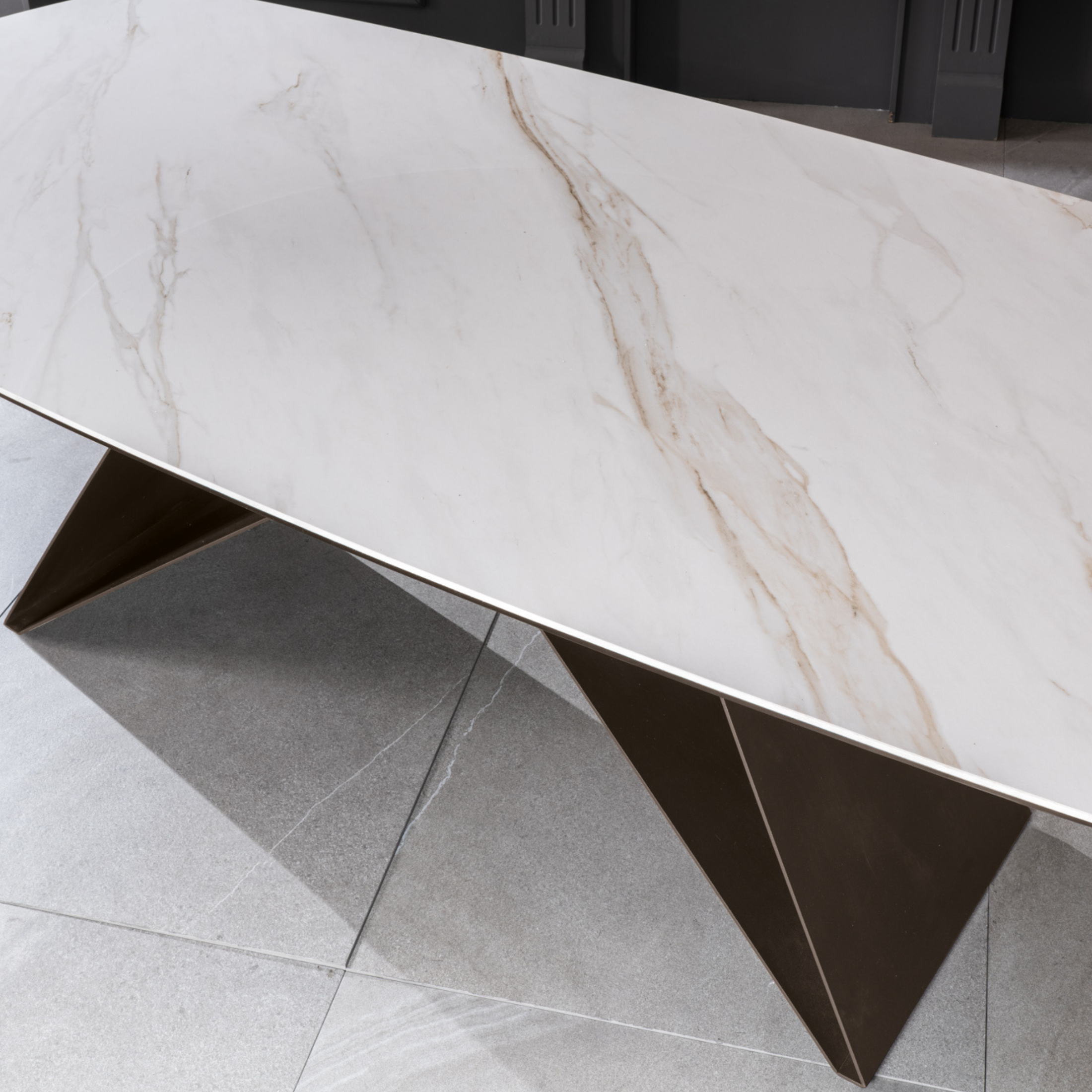 Tavolo allungabile moderno "Loyra" in ceramica su vetro temperato cm 200/280x100 76h