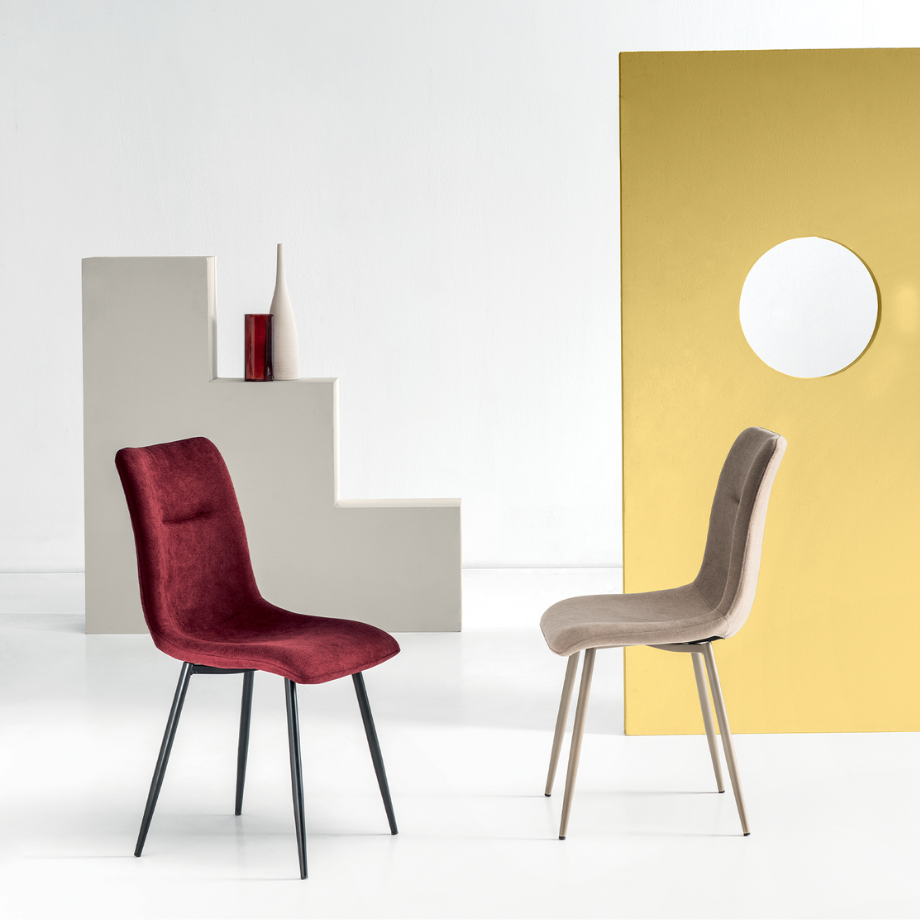 Set di sedie moderne in tessuto "Nymara" imbottite cm 45x59 90h